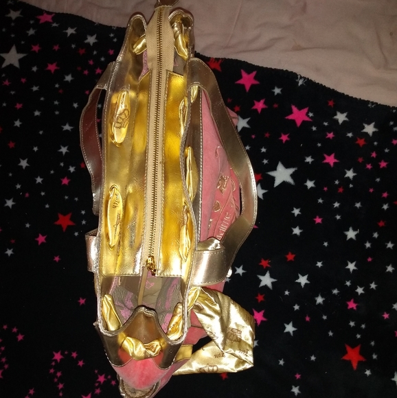 Juicy Couture Women's Large Handbag Like New - Picture 12 of 16